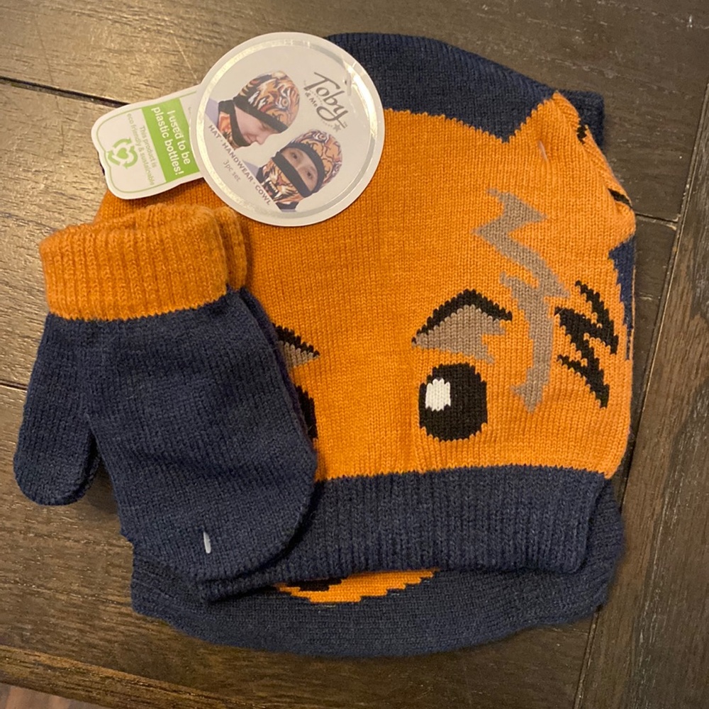 Toby & Me hat, glove, cowl winter set size 12-24 months